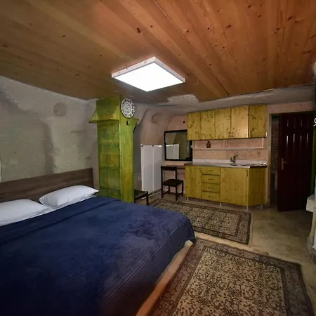 Mommys Cave House ギョレメ